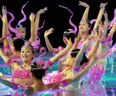 Dancers in Guangzhou